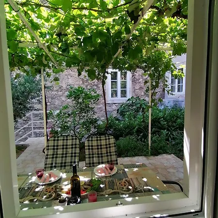 Antonio Apartment *