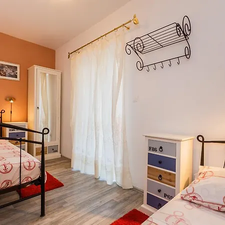 Antonio Apartment *