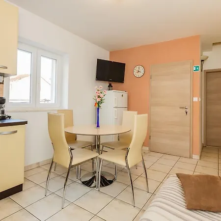 Antonio Apartment Makarska