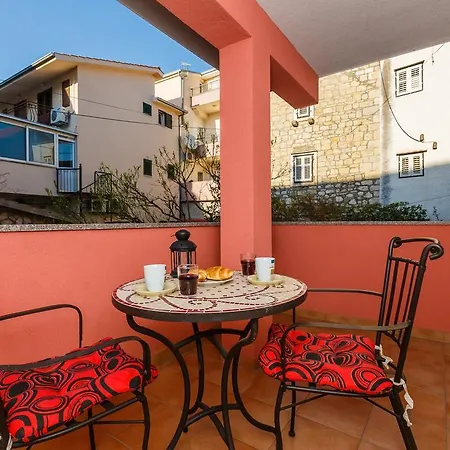 Antonio Apartment